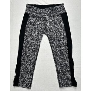 Athleta Black Floral Print Athletic Capri Pants Nylon Lycra Pull-On Womens M